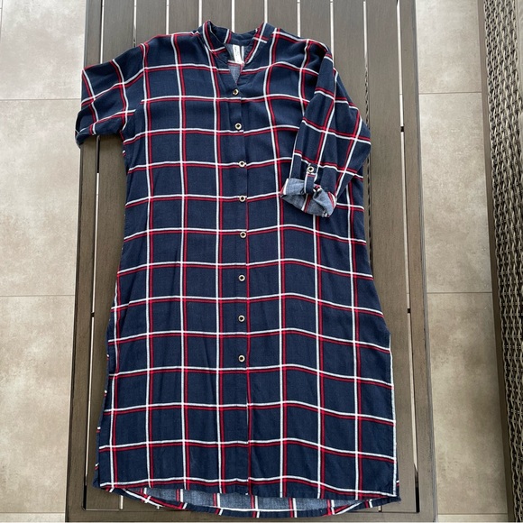 SILKY PLUS FLANNEL BUTTON UP SHIRT DRESS!! - Picture 1 of 11